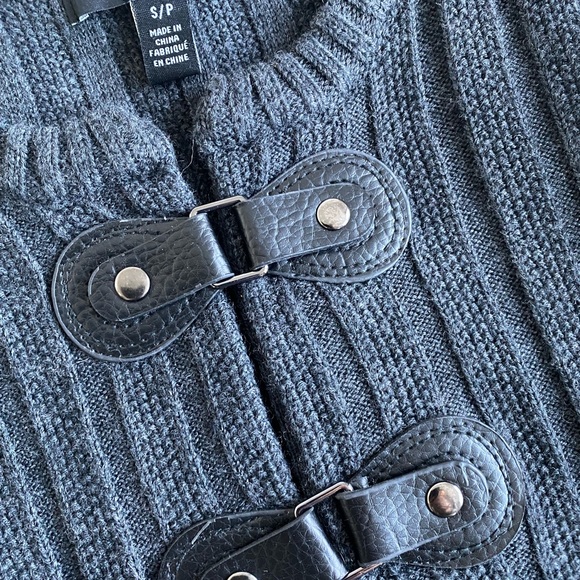 Cute Tahari cardigan jacket in Merino wool - Picture 3 of 7